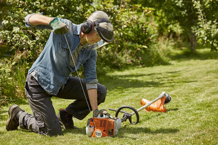 Cómo arrancar una desbrozadora STIHL